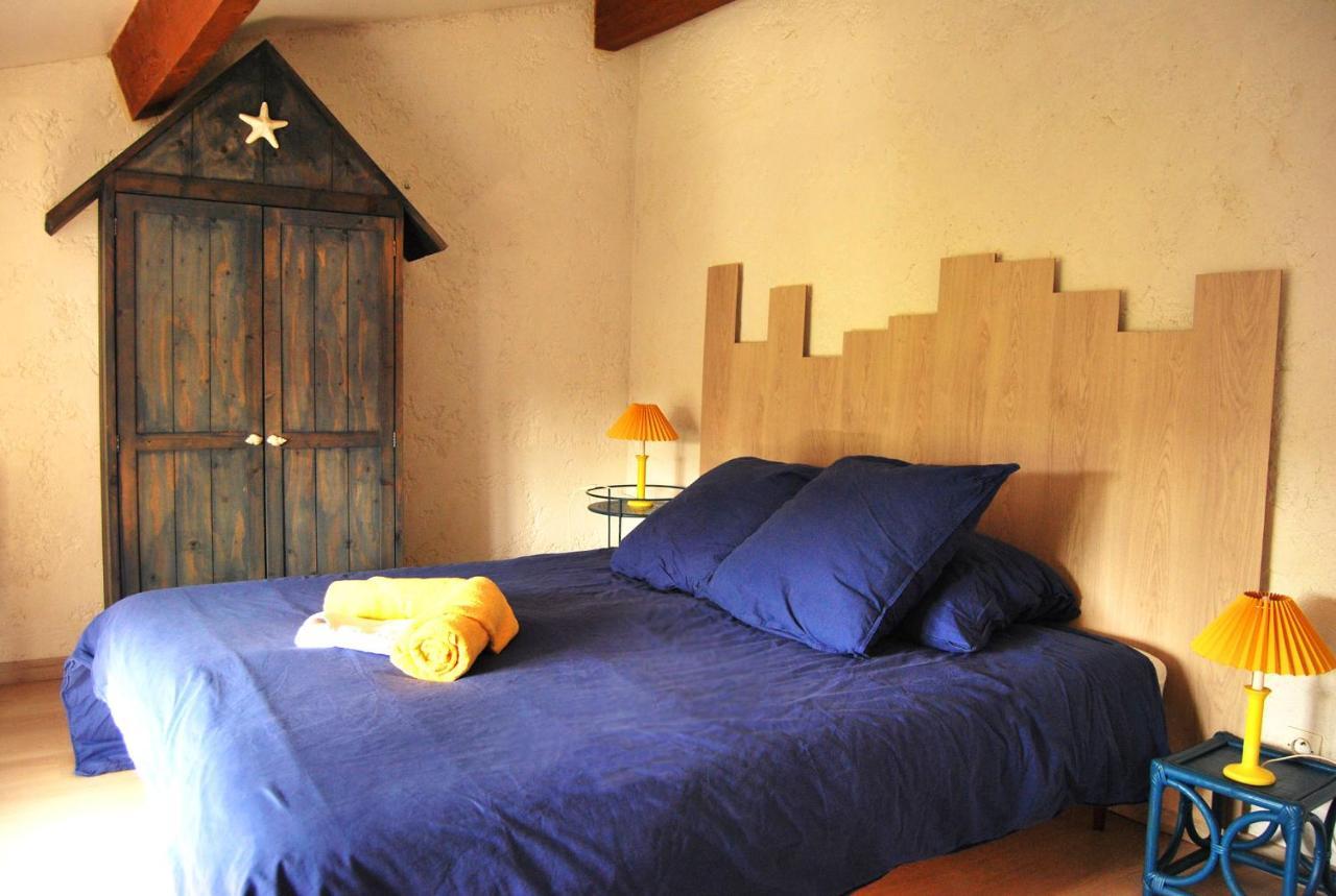 Logis De Chenac - Chambres Et Table D'Hotes Chenac Saint Seurin d'Uzet Екстериор снимка